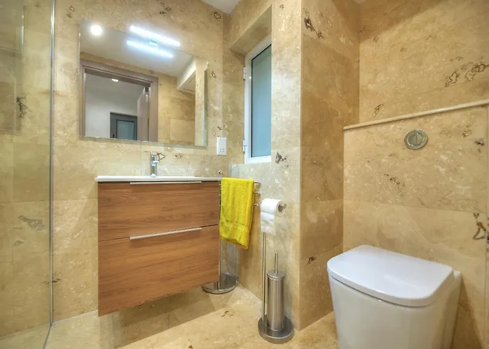 Elegant One Bedroom With Terrace In Uptown Portomaso Ddif1-4